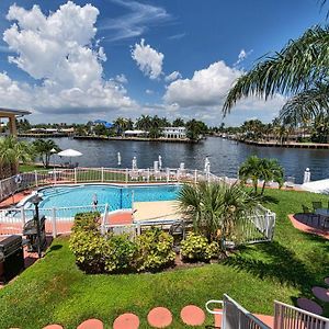 Aloha Apartments On The Intracoastal-Walk To The Beach